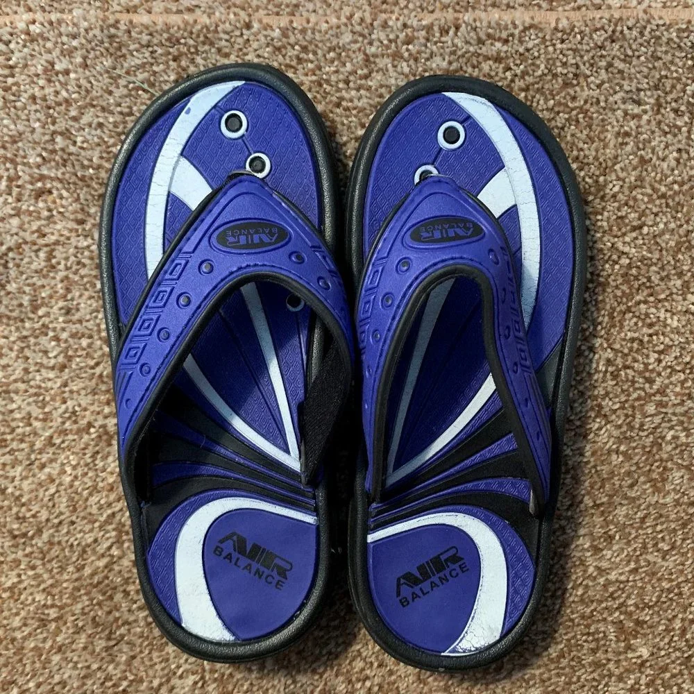Air Balance blue flip flops